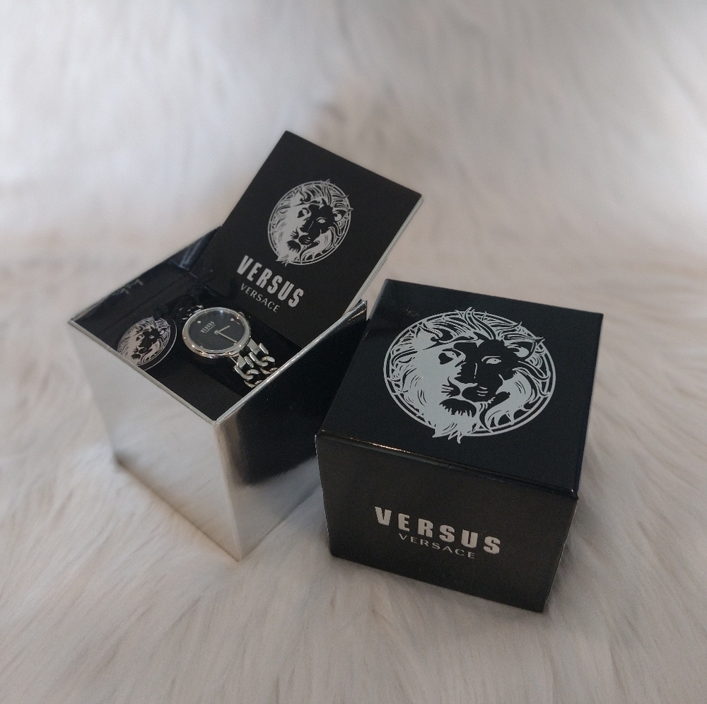 Versus Versace Watch - Picture 3 of 7